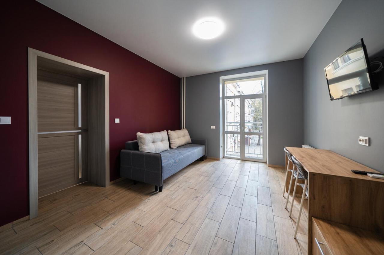 Apartment In The Heart Of Chernigov Exterior photo